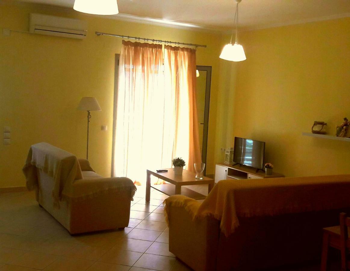 Moiras Apartments Lefkáda エクステリア 写真